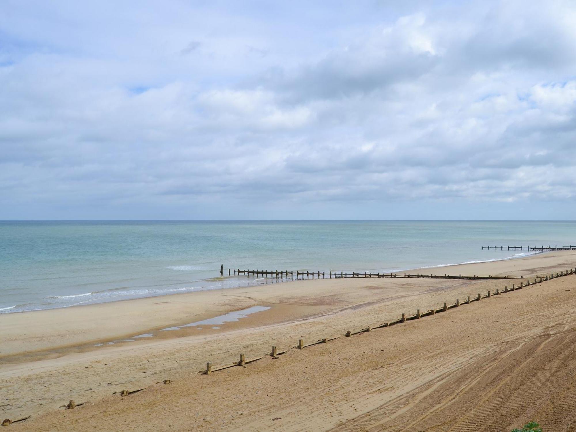 Villa Rosemarys Sea View Bacton  Exterior foto
